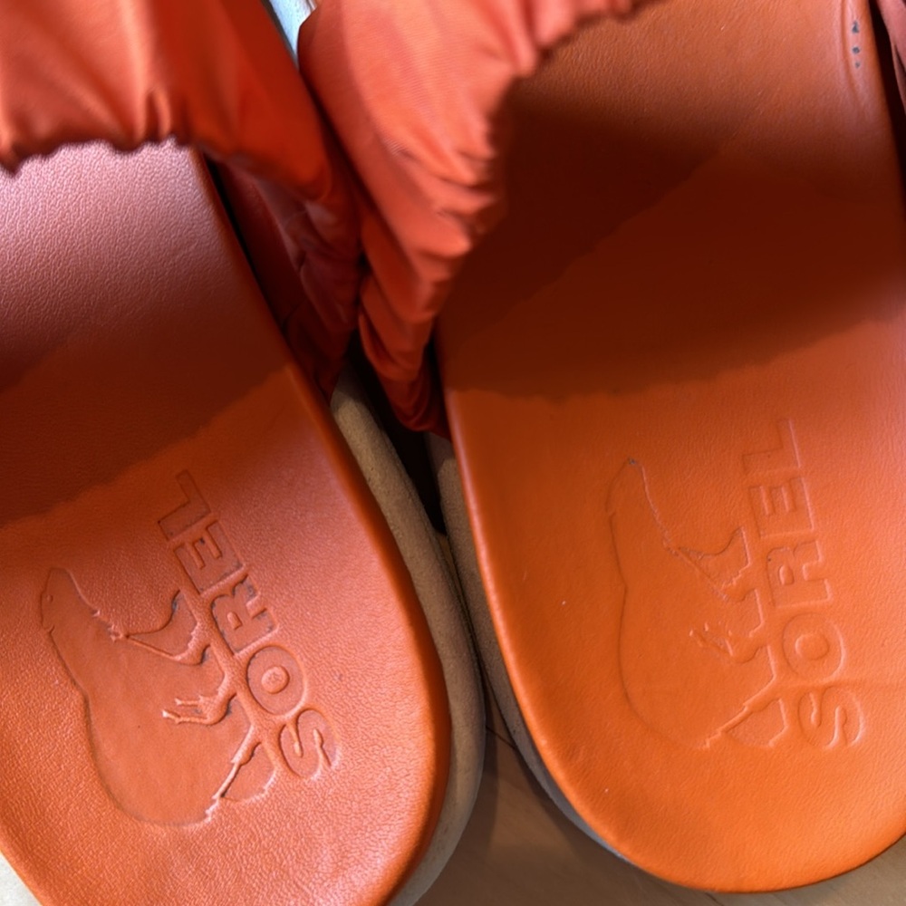Orange Sorel Roaming Sandals, Size 7 - Picture 6 of 9